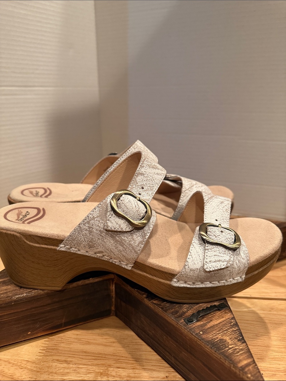 Dansko Leather Platform Clog Sandals Sz 41/10-10.5 Metallic Crackle Boho Comfort